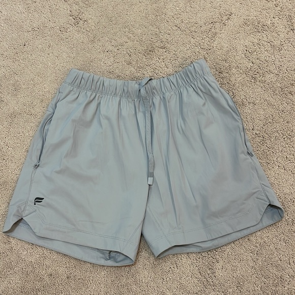Lot of 3 Men’s Fabletics The One 5” unlined shorts XS - Picture 2 of 7